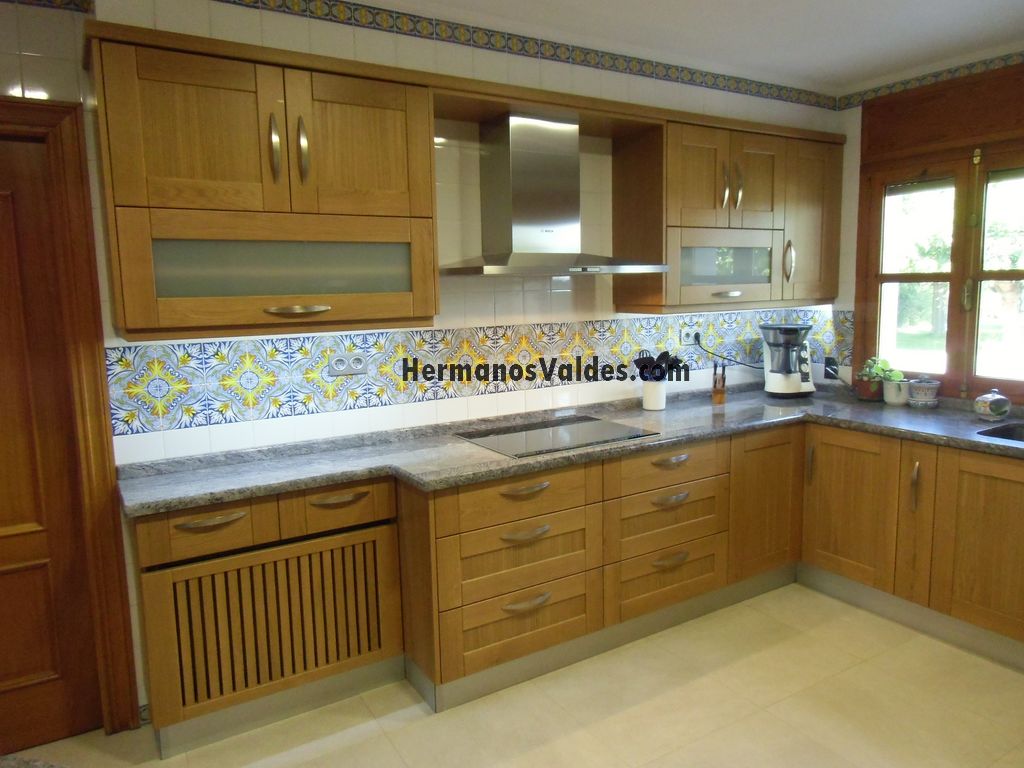 Muebles de Cocina Cocinas Rústicas Ref 3020 HERMANOS VALDES Muebles de Cocina Cocinas Rústicas Ref 3020 HERMANOS VALDES